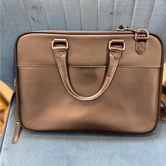 Robert Graham Laptop Bag – Retails $298 – 15x10.5 - Picture 4 of 4